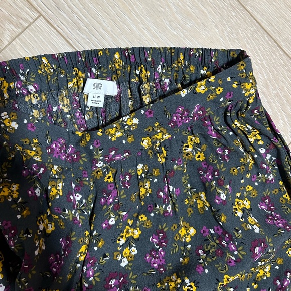Floral Midi Skirt - Picture 3 of 3